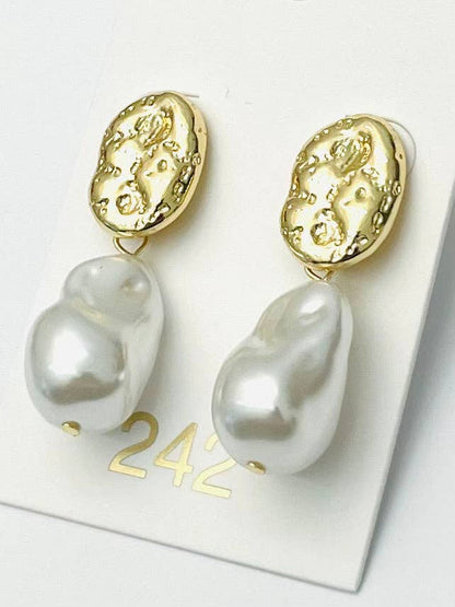 Bold Pearl Drop
